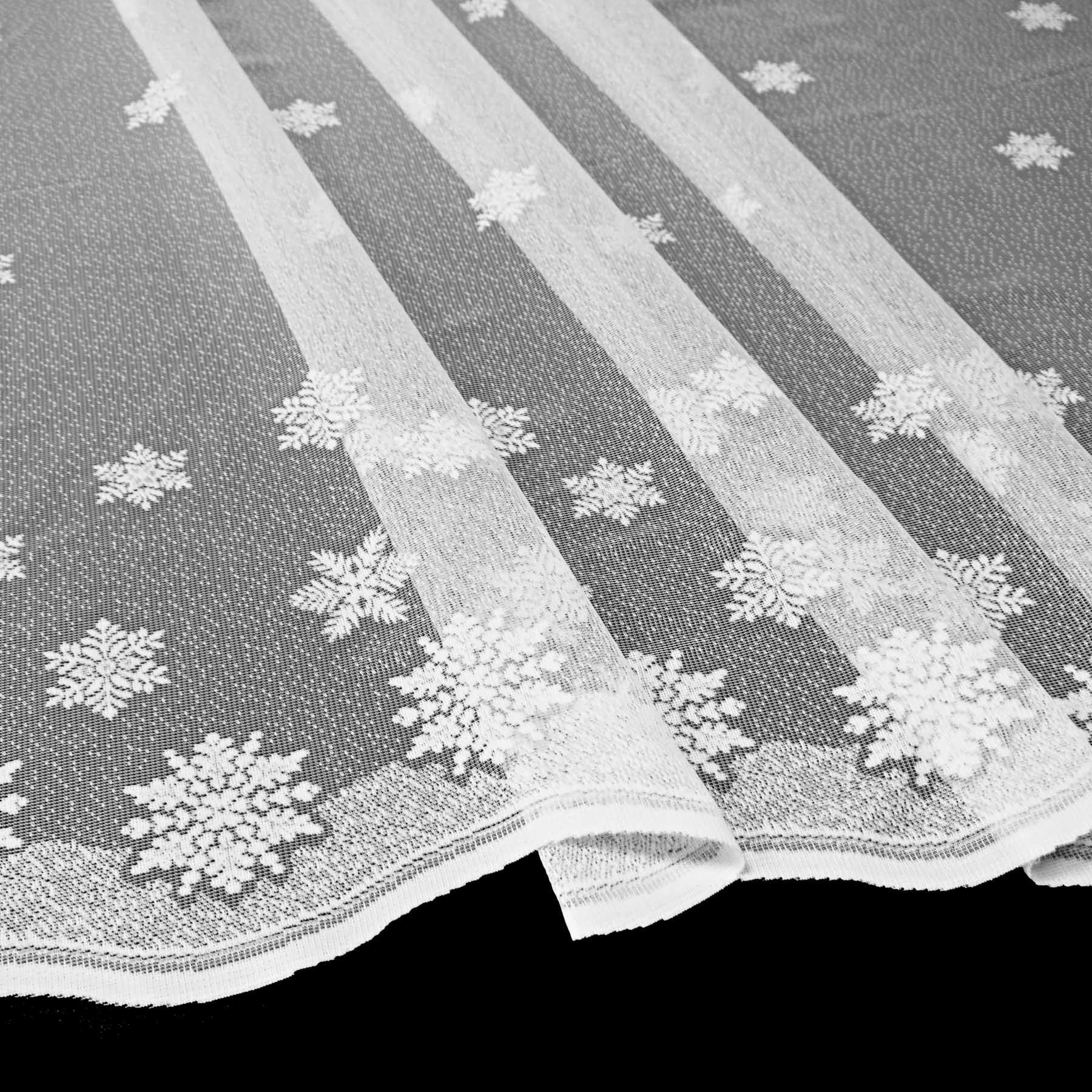 TextilCentrum kusová záclona VLOČKY 19980, zimní, vánoční vzor, s bordurou, jednobarevná bílá, výška 130 cm x šířka 500 cm (na okno)