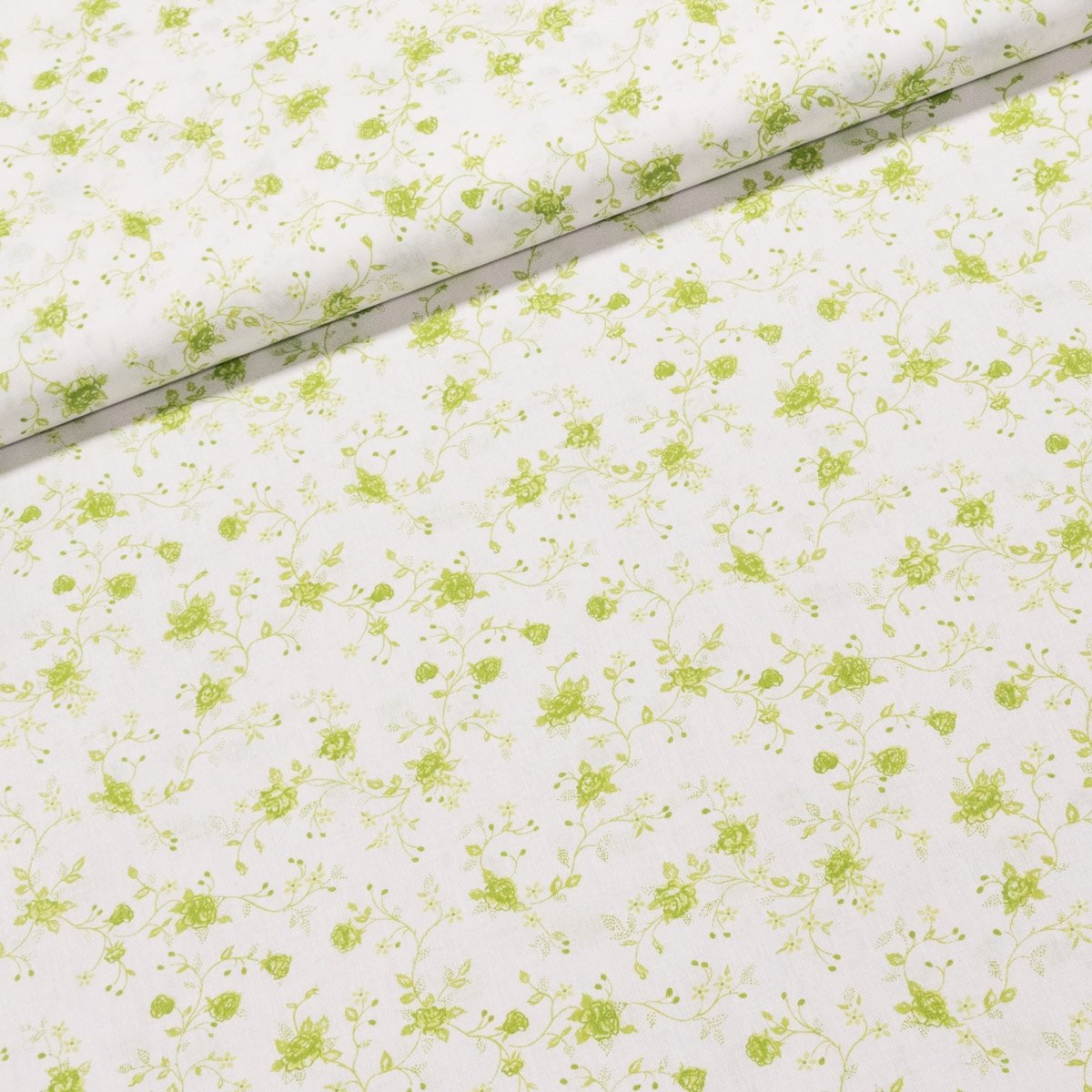 Bavlněné plátno N33 zelené popínavé růžičky na bílé, š.150cm (látka v metráži)