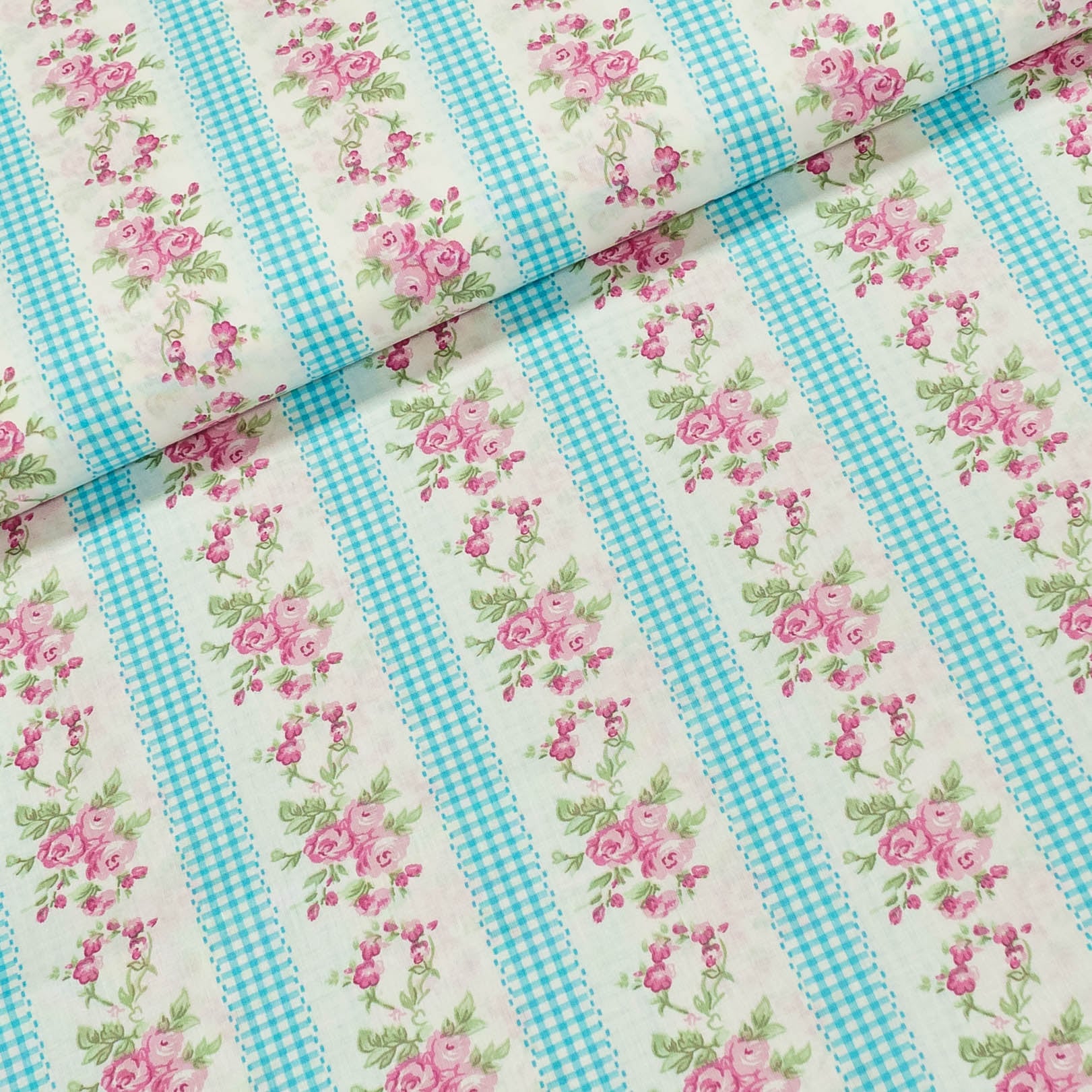 Bavlněné plátno růže a světle modré kostičky, š.140cm (látka v metráži)