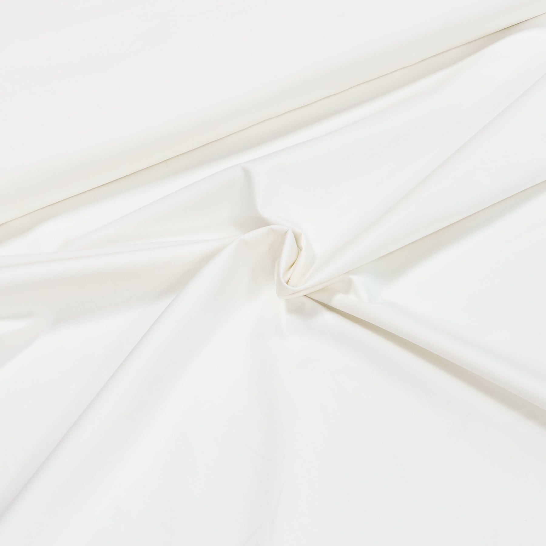 Bavlněný PERKÁL DELUXE luxusní plátno na povlečení a hotelový textil, hladká jednobarevná bílá, š.290cm (látka v metráži)