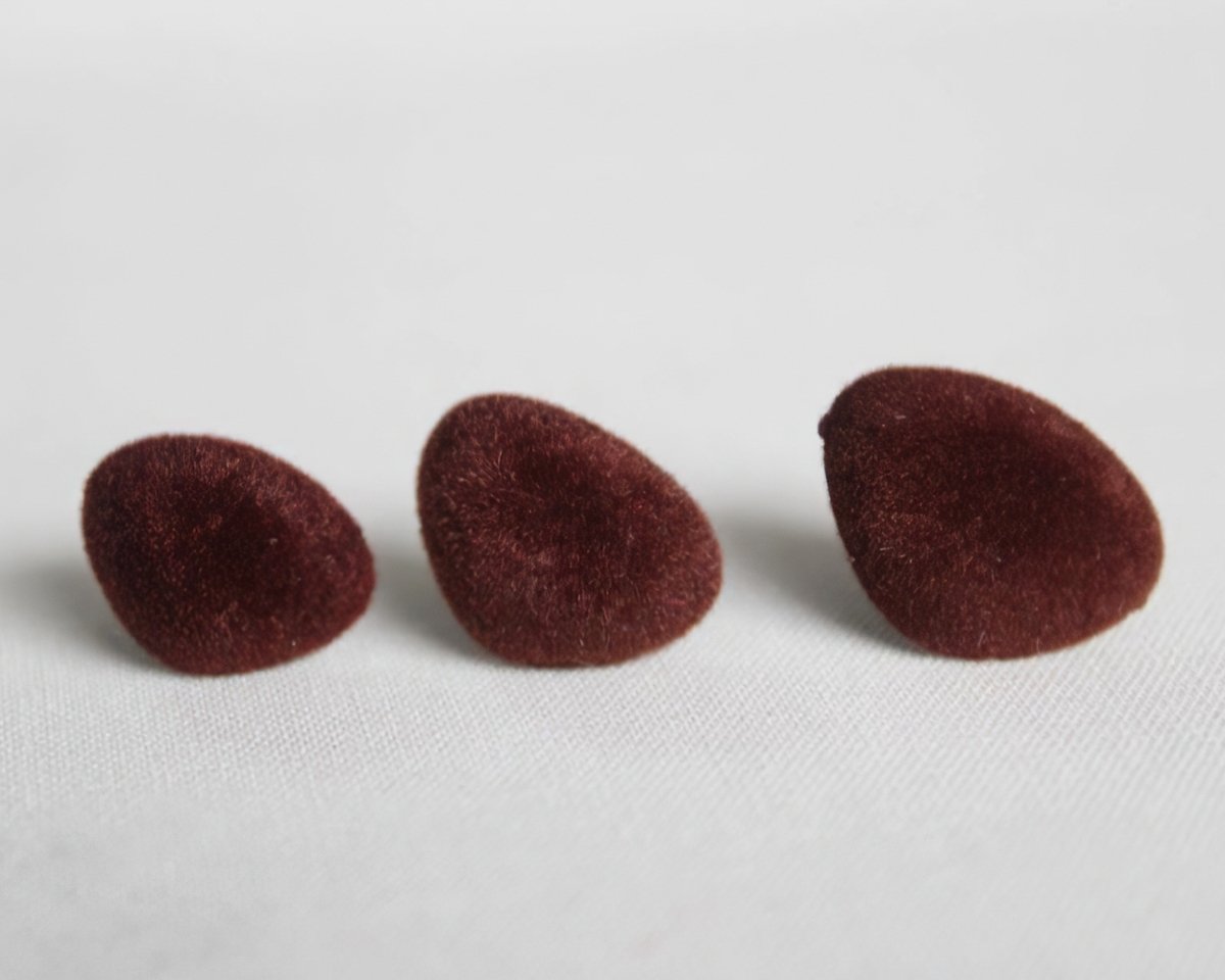 Bezpečnostní nos (čumáček) semišový, jednobarevný hnědý, 12x15mm