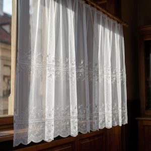 Organzová záclona 521/601, vyšívaný květinový motiv, s bordurou, bílá (více výšek, v metráži)