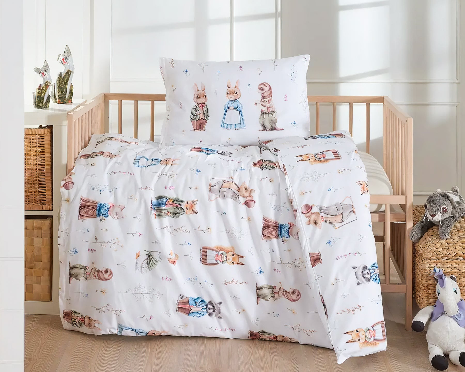 Dětské povlečení Matějovský do postýlky WONDERLAND BABY, zvířátka na bílé, bavlna hladká, 100x135cm