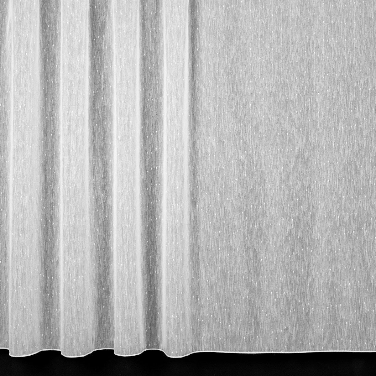 Mantis kusová záclona voálová LYRA BD22395, nopky, hrubší struktura, s řasicí páskou a olůvkem, jednobarevná bílá, (více rozměrů)