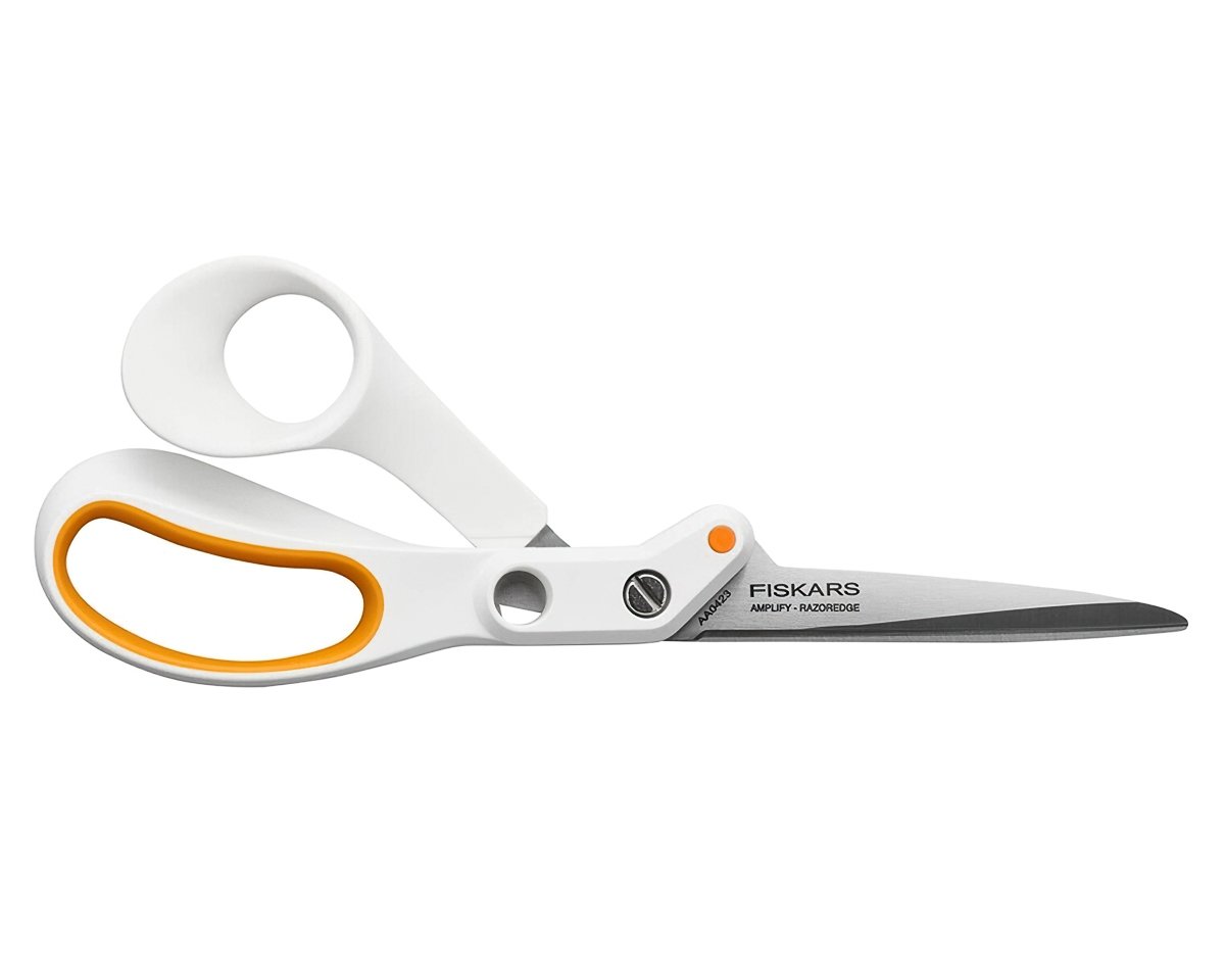 Fiskars Krejčovské univerzální nůžky FISKARS Amplify 1070081, na silné materiály, délka 21 cm