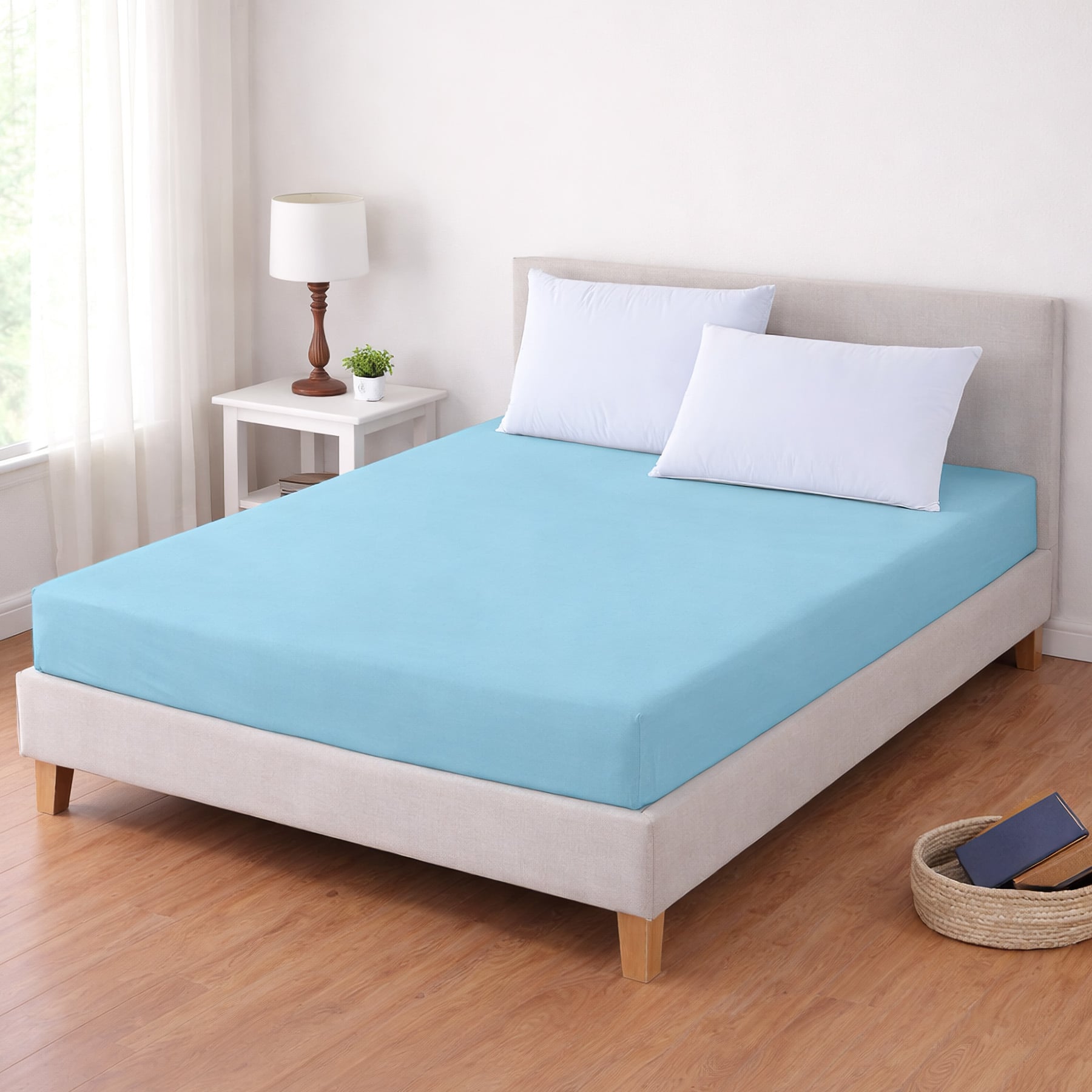 Luxusní napínací mako-jersey prostěradlo s lycrou do postýlky DELUXE Collection 60x120cm / 20cm elastické, světle modré