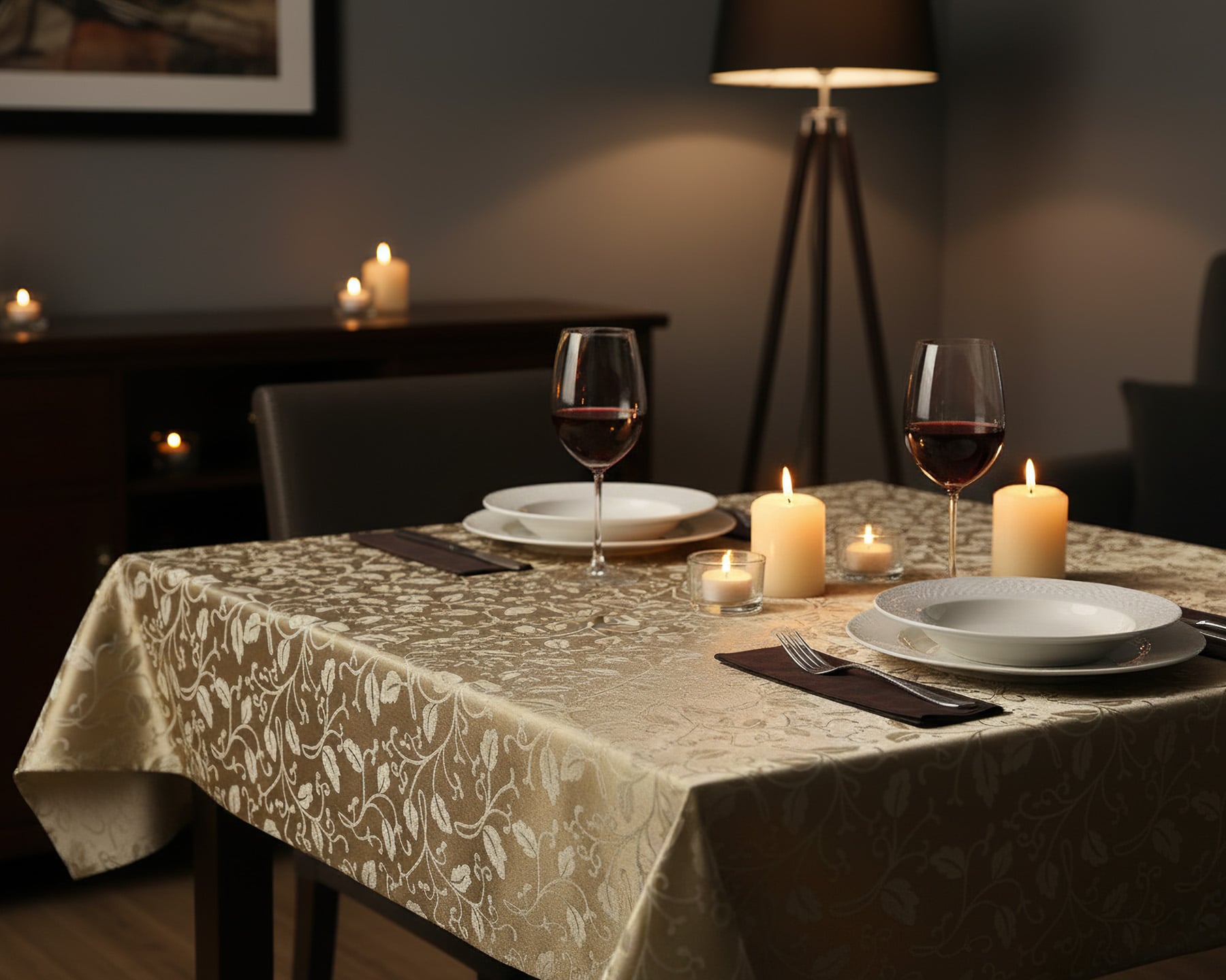 Luxusní ubrus PVC s textilním podkladem SALOTTO GY-6262N, zlatý damaškový vzor, š.140cm (metráž)