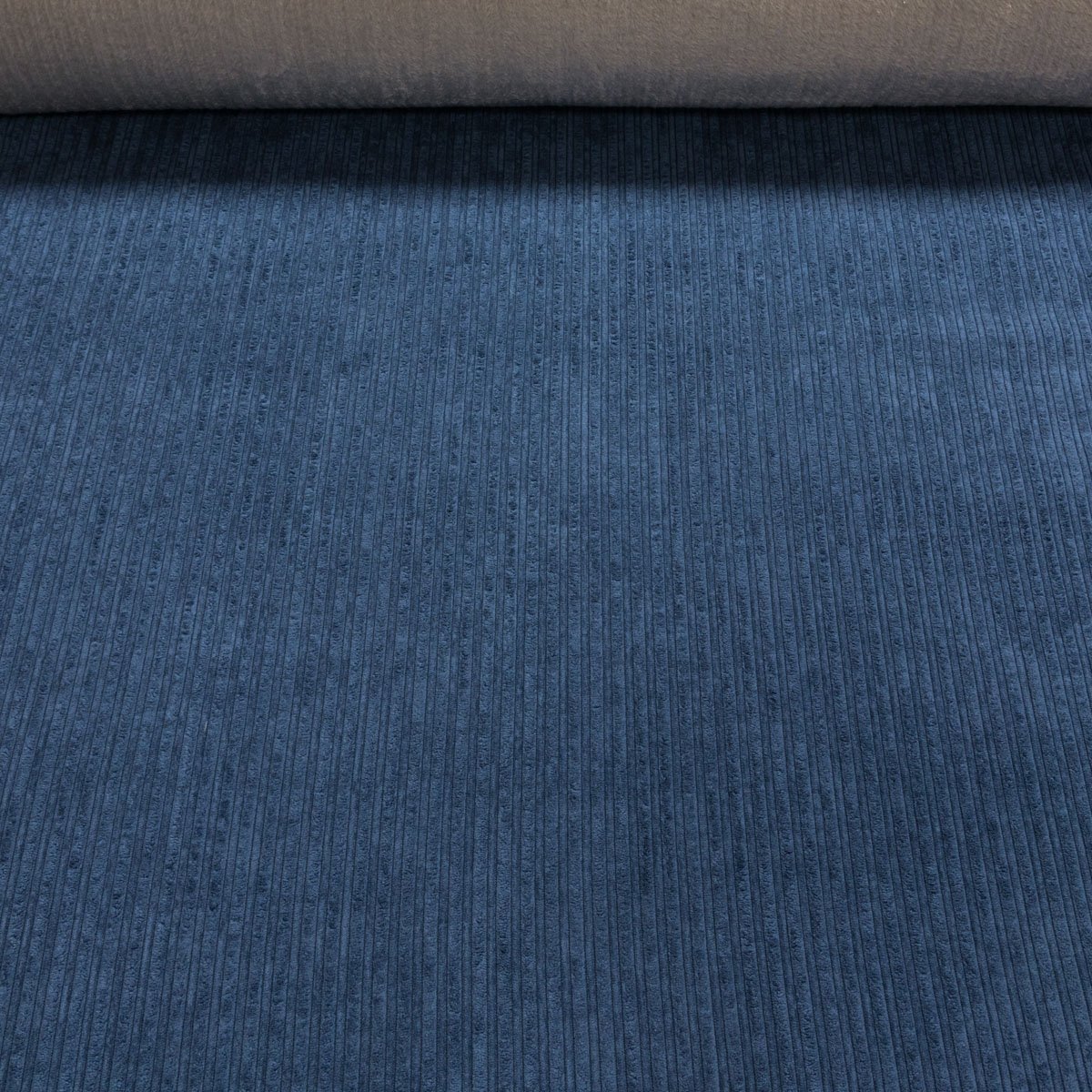 Manšestr polyesterový / plášťovka 8025 0309, jednobarevný modrý, zateplený s kožíškem, š.150cm (látka v metráži)