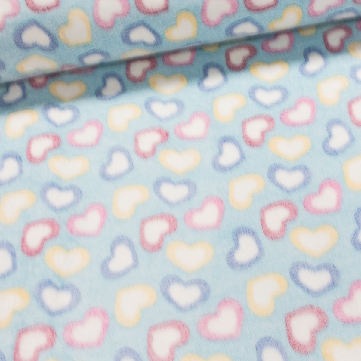 Mikroflanel / flanel fleece SP-22027 barevná srdíčka na světle modré, š.145cm, (látka v metráži)