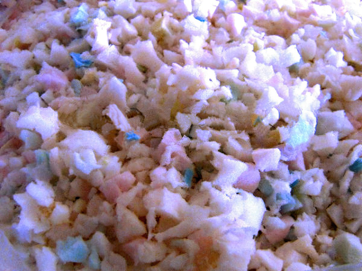 Molitanová drť řezaná (PUR pěna) 1 kg JEMNÁ (obrázek 5)