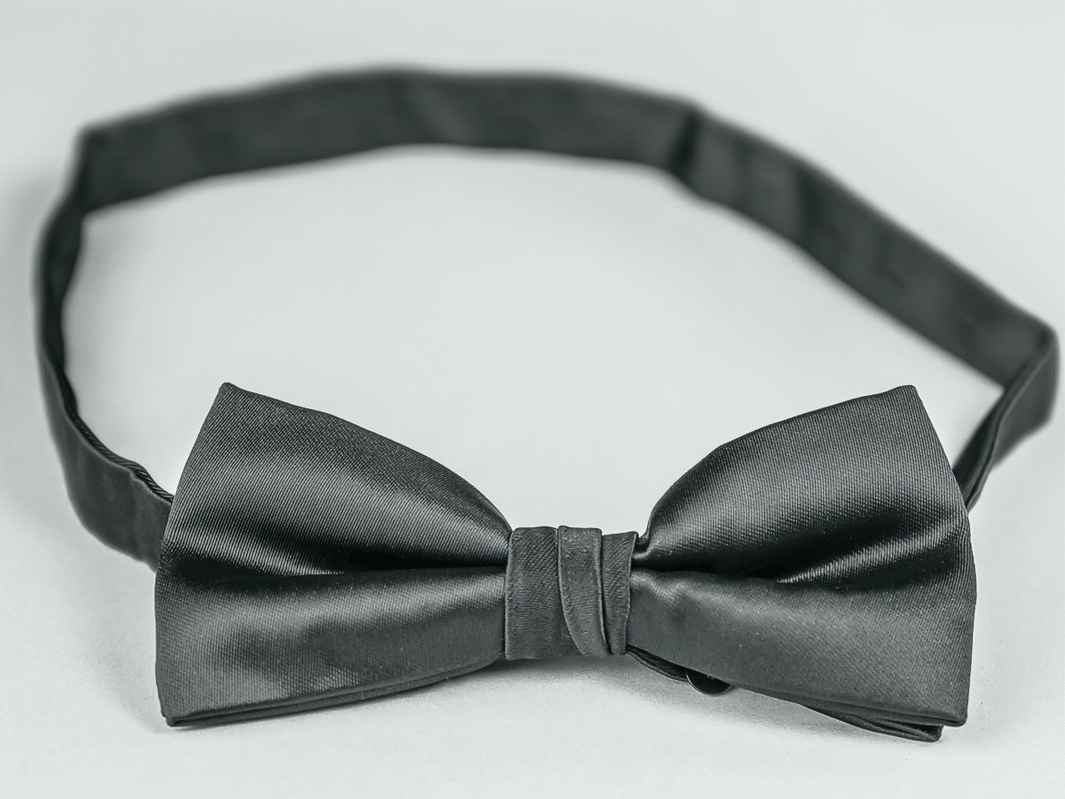 Motýlek pánský AMJ tmavě šedý MP022