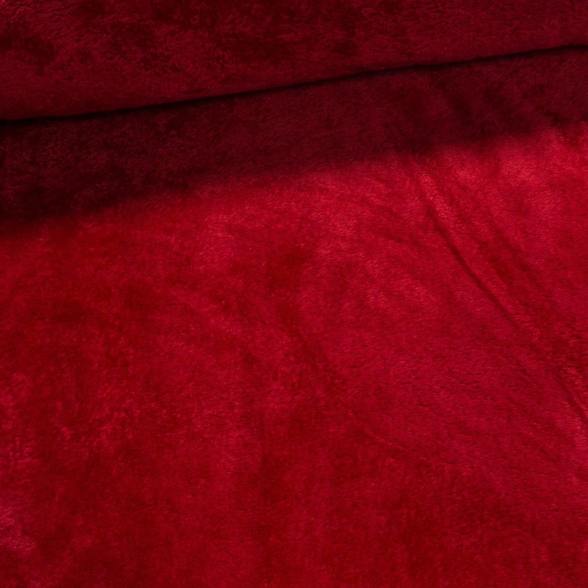 Plyš / mikroplyš 003, oboustranný, jednobarevná tmavě červená, š.150cm (látka v metráži)