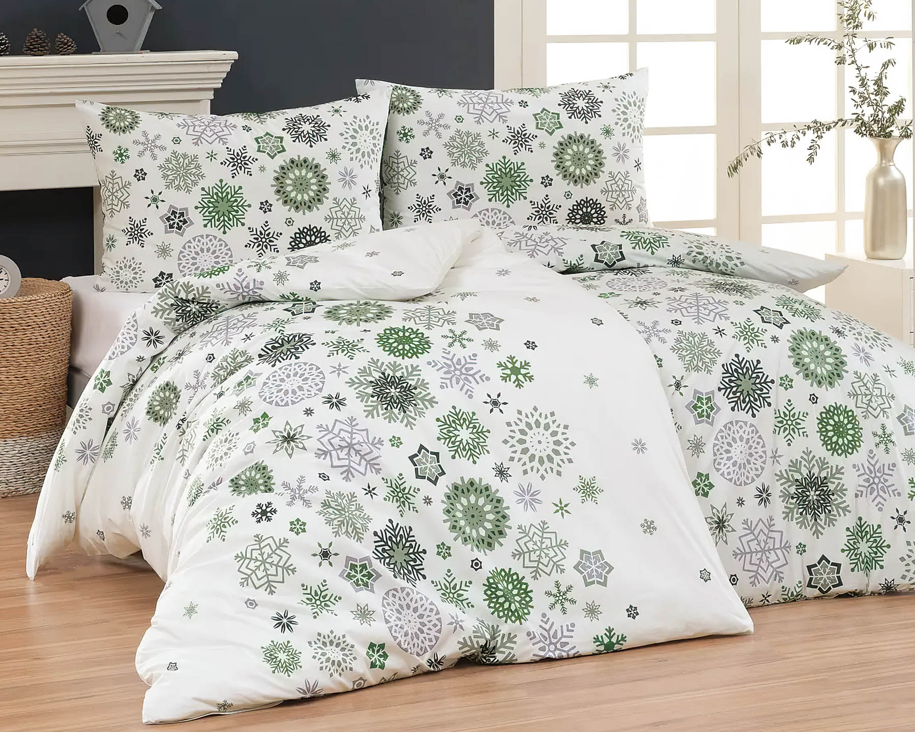 Matějovský Povlečení GREEN STARS, zelené vločky, bavlna hladká, 140x200cm + 70x90cm