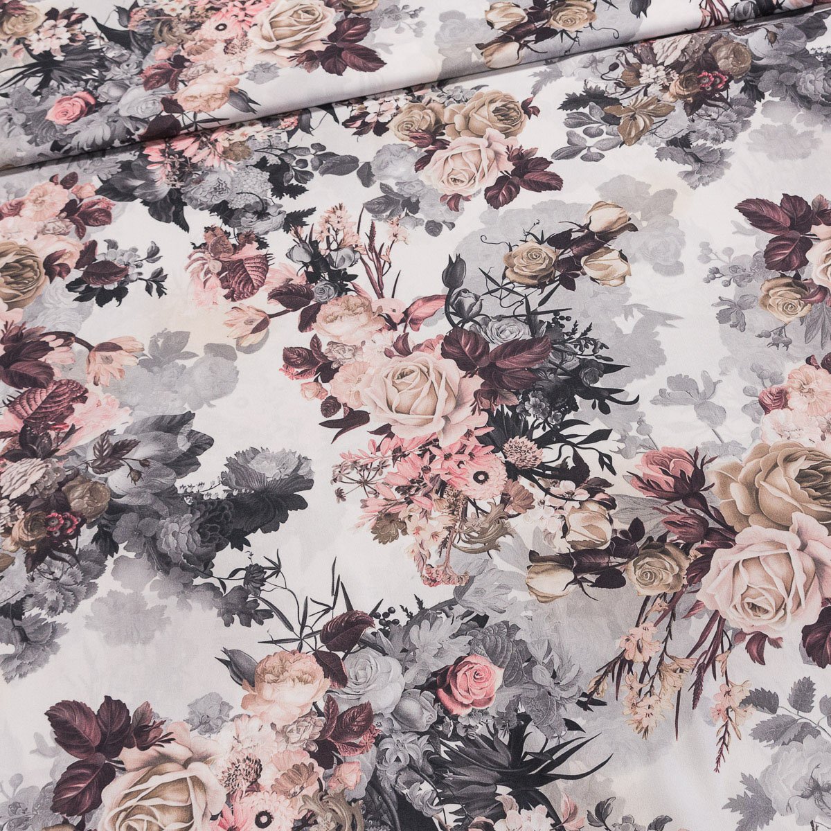 Šatovka, polyesterový žoržet GEORGETTE 02, růže na šedé, š.150cm (látka v metráži)