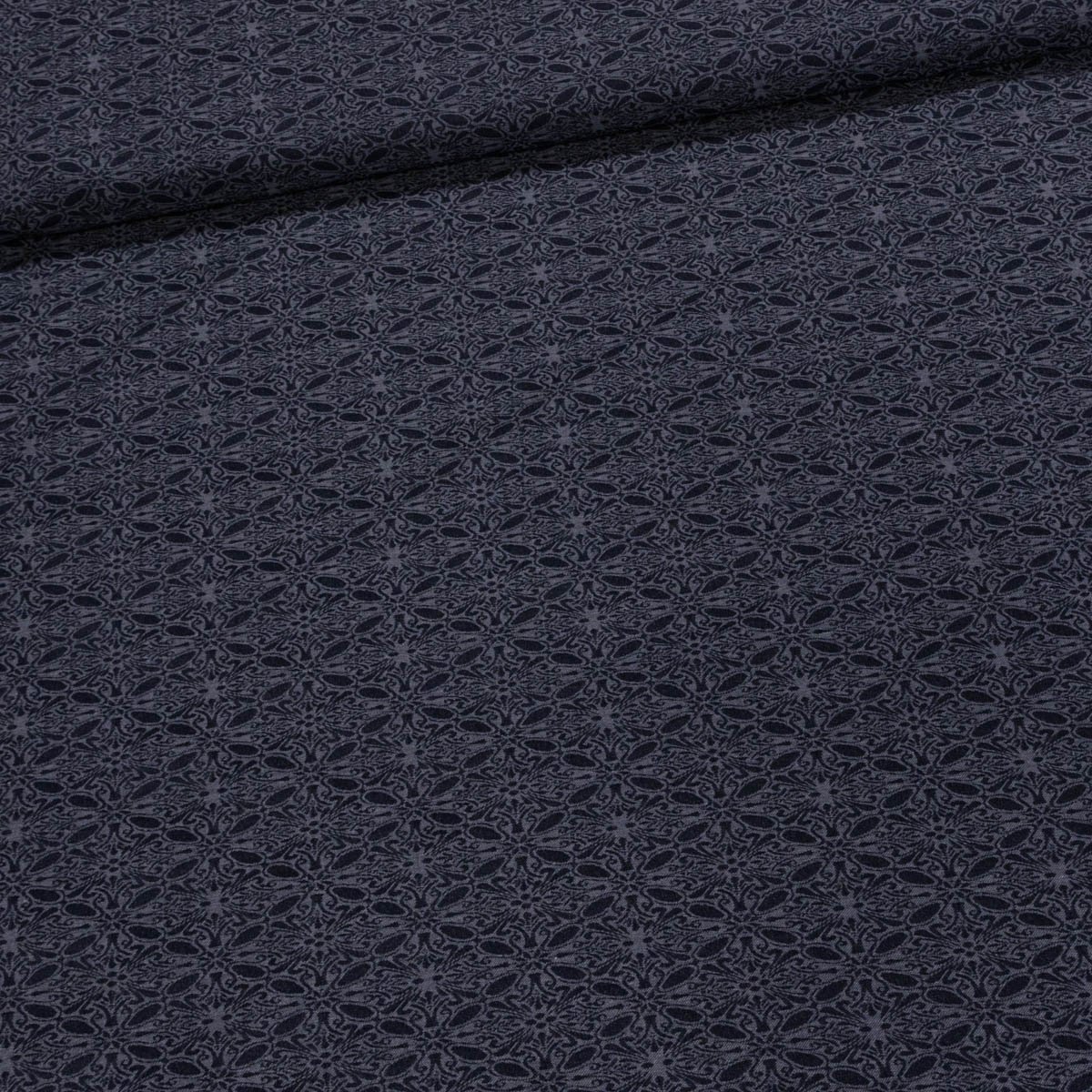 Šatovka směsová 2826 B,  modrá, černý žakárový vzor, š.140cm (látka v metráži)