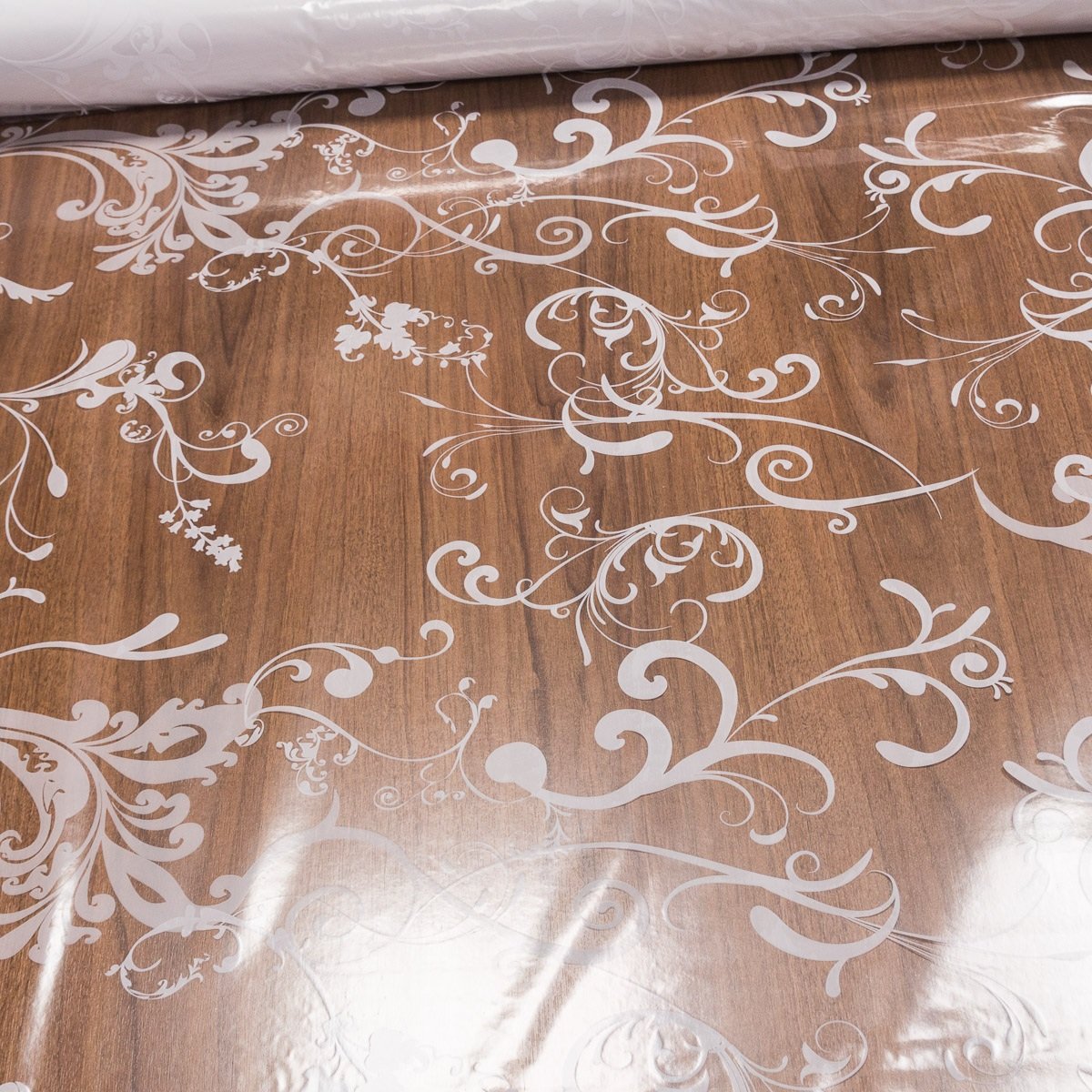 Kristal ubrus PVC průhledný 29E/29, bílý ornament, š.140cm (metráž)