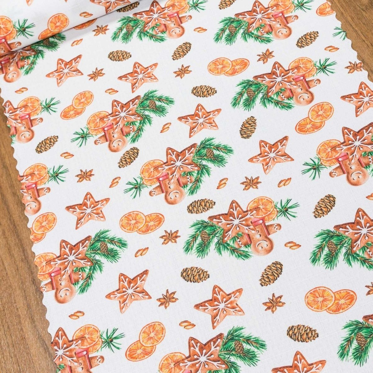 Ubrusovina vánoční / štola teflonová úprava, perníčky na bílé, š.38cm (metráž)