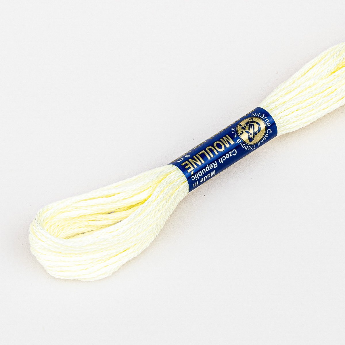 Niťárna Vyšívací příze MOULINE / MULINKA 1102 smetanová, jednobarevná, 2g/8m