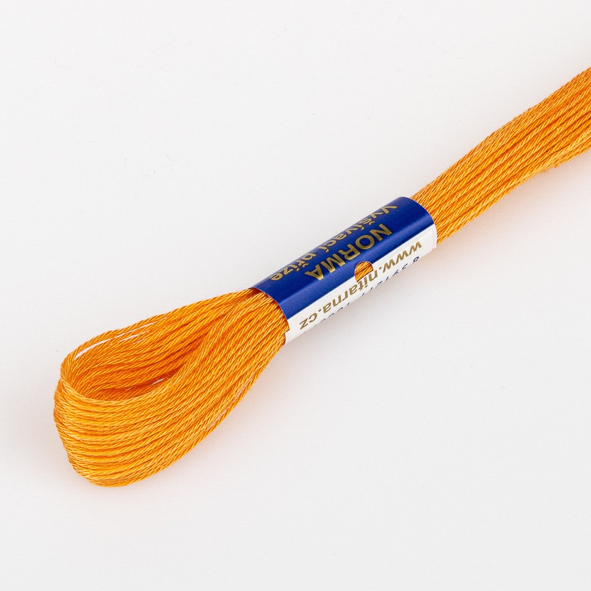 Niťárna Vyšívací příze NORMA / BAVLNKA 2182 zlatobýl oranžová, jednobarevná, 1,5g/15m