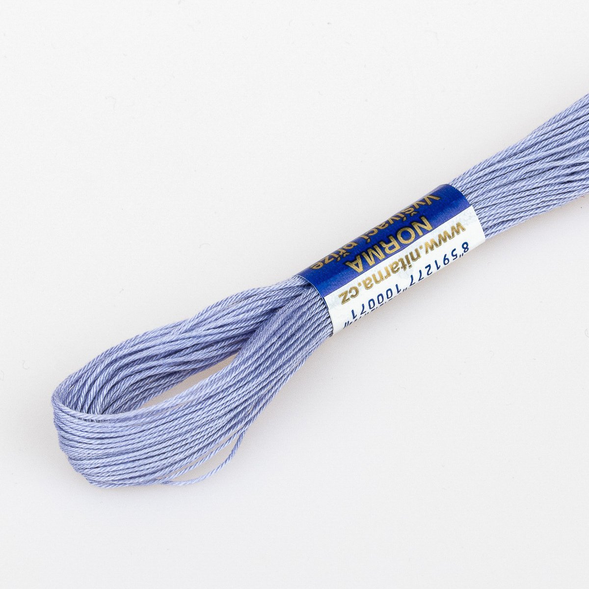Niťárna Vyšívací příze NORMA / BAVLNKA 4522 ledově fialová, jednobarevná, 1,5g/15m