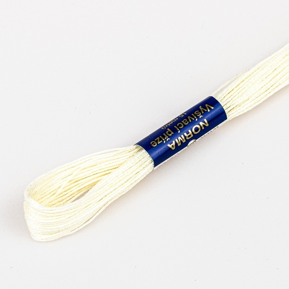 Niťárna Vyšívací příze NORMA / BAVLNKA 7102 světle krémová, jednobarevná, 1,5g/15m
